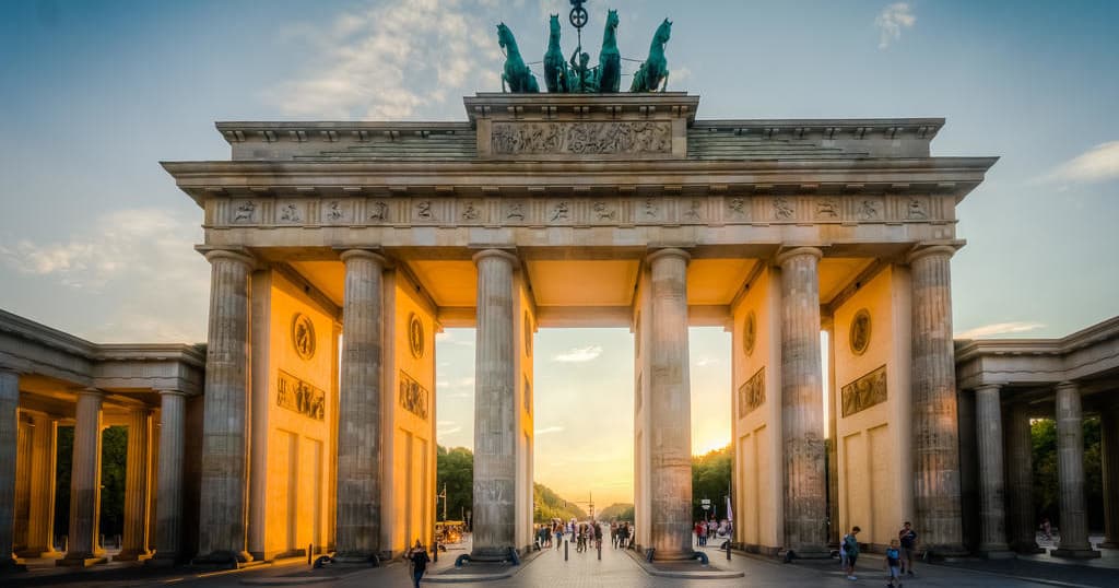 Third Reich, Hitler & Cold War – Berlin City Center Walking Tour - Private (ENGLISH)