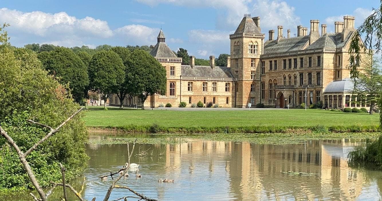 Discover Oxford, Stratford, Cotswolds and Warwick Castle