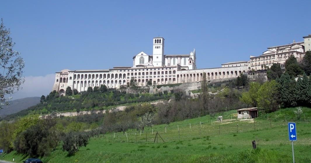 ASSISI HIGHLIGHTS PRIVATE WALKING TOUR