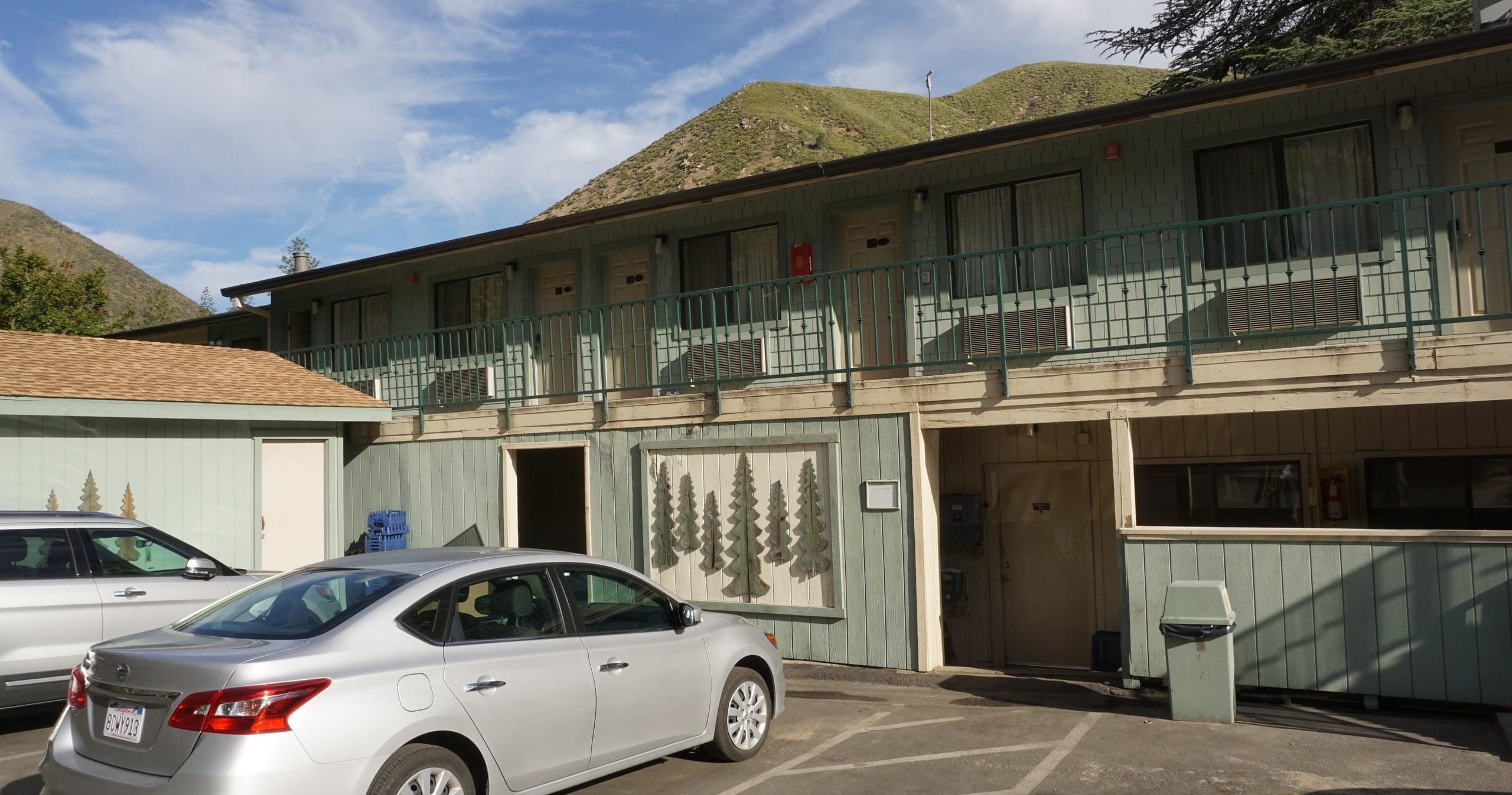 Yosemite 4 Day Tour - Cedar Lodge Stay