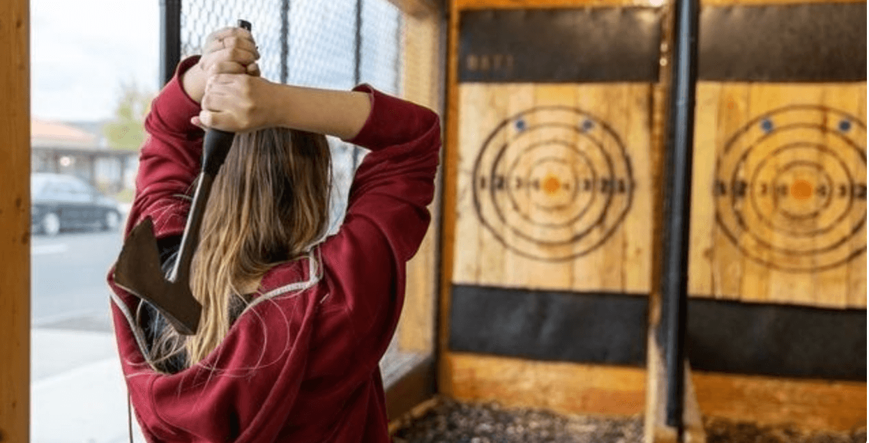 30 Minute Axe Throwing