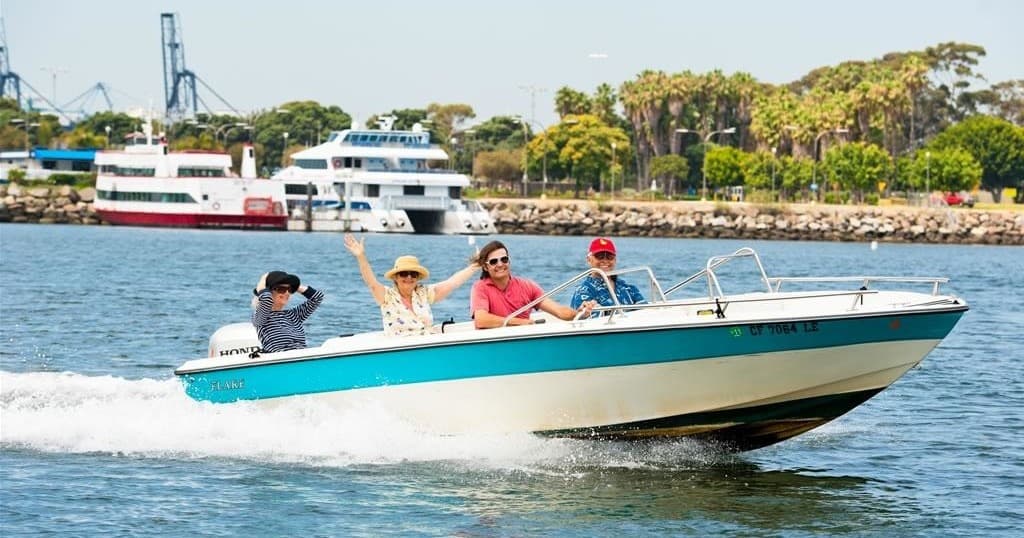 Powerboat - 40 Hp 18'