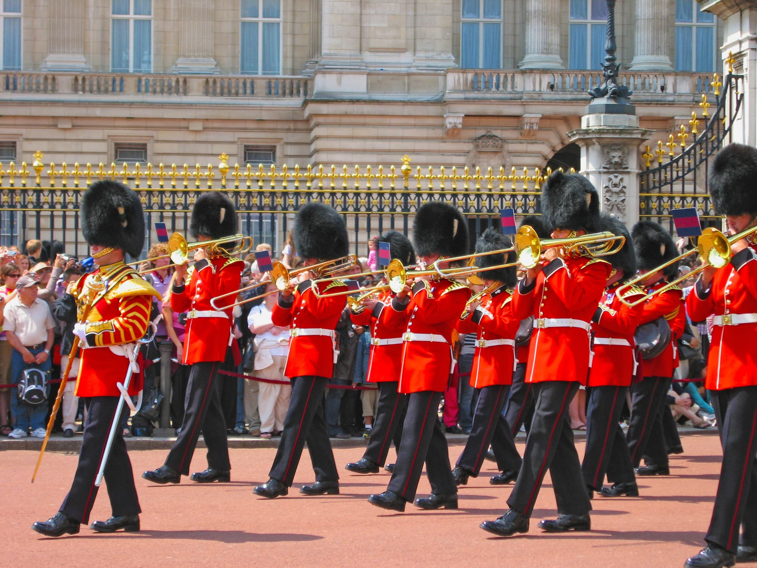 Changing of the Guard with Royal Food & Drink Tour