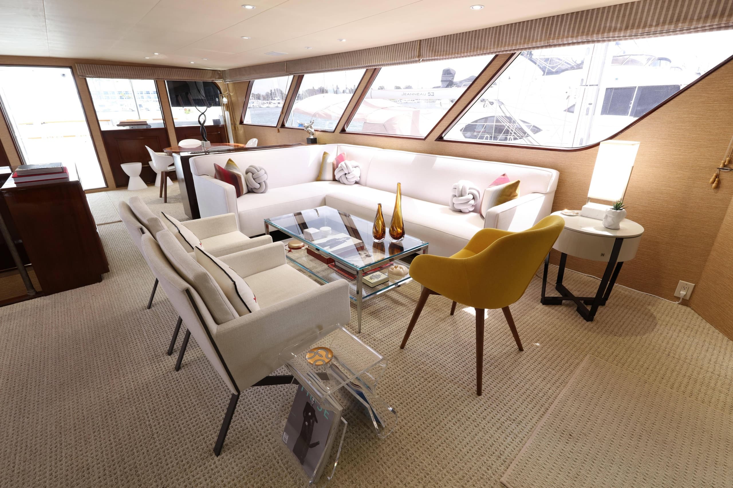 105' Broward Yacht • 3/4 Day Charter