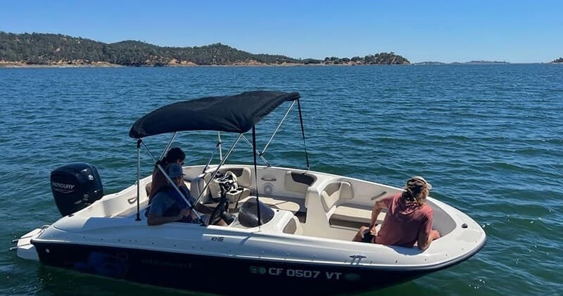 Bayliner 6-Person Element e16 Boat