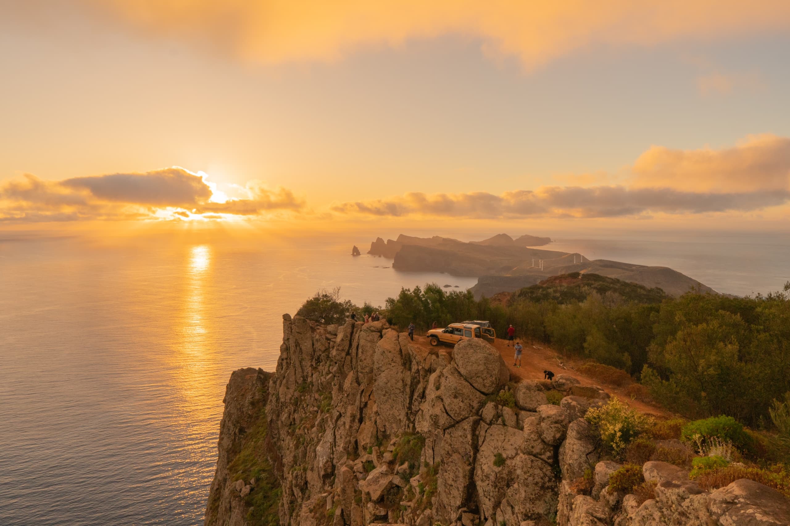 Secret Sunrise - Exclusive 4x4 Experience