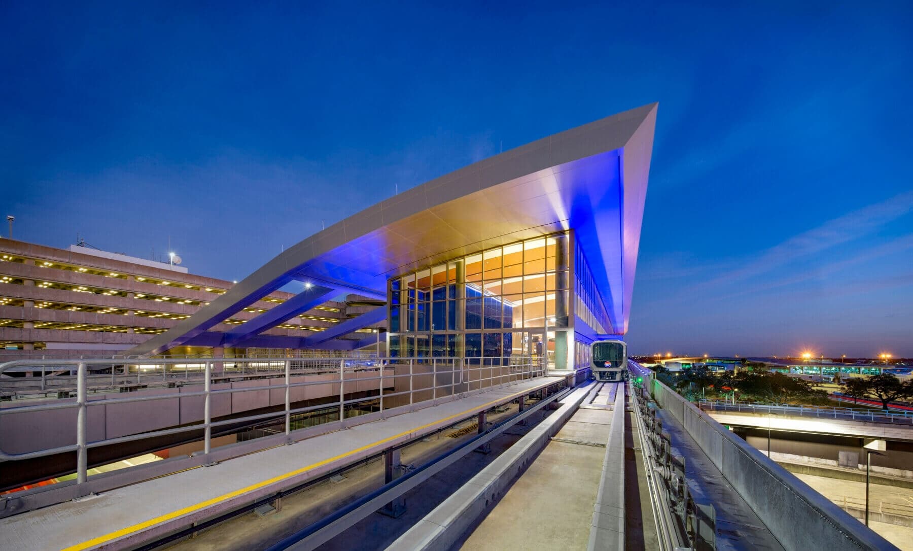 (TPA) Tampa Int'l Airport to St. Pete-Clearwater Int'l Airport (PIE)