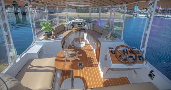 Duffy Electric Boat 4 Hour Rental