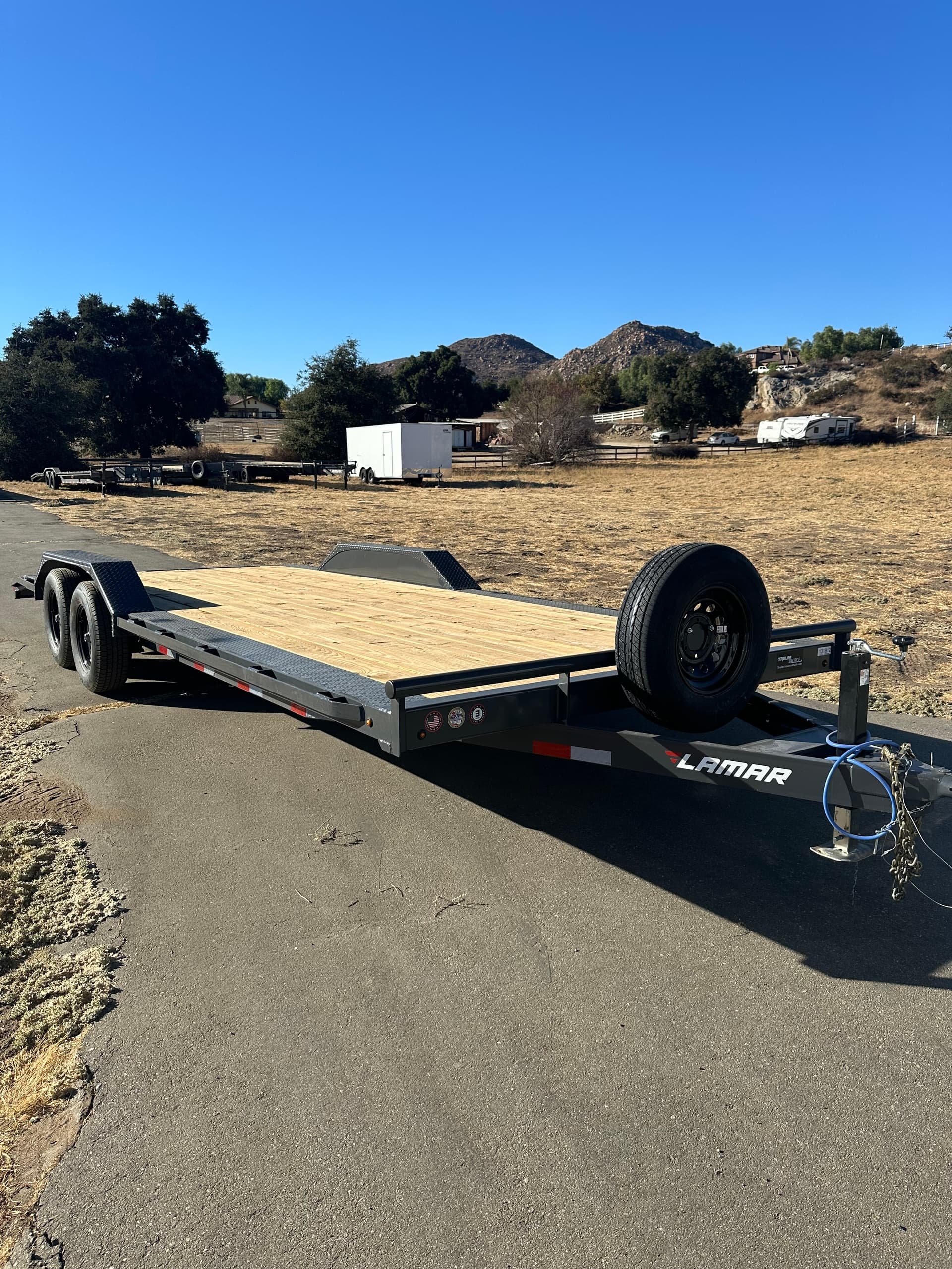 22x102”  Lamar Car Hauler w/ Drive Over Fenders