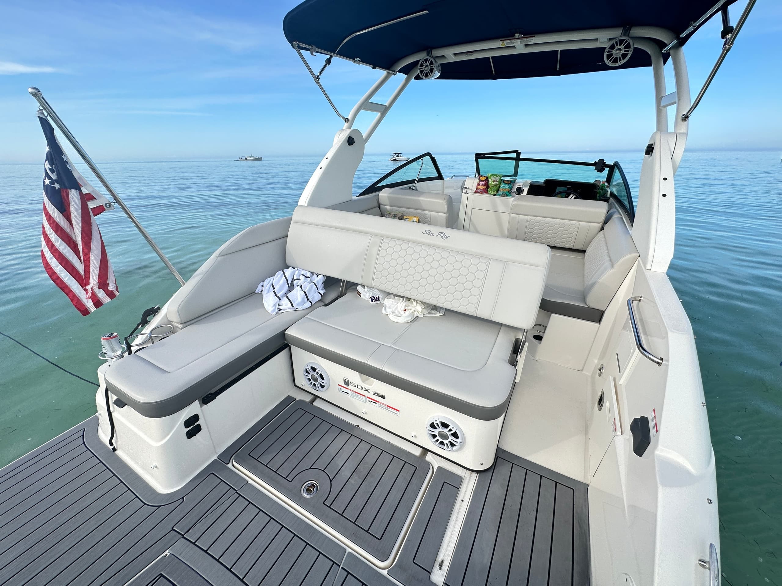Full day 8 hours SeaRay 25ft