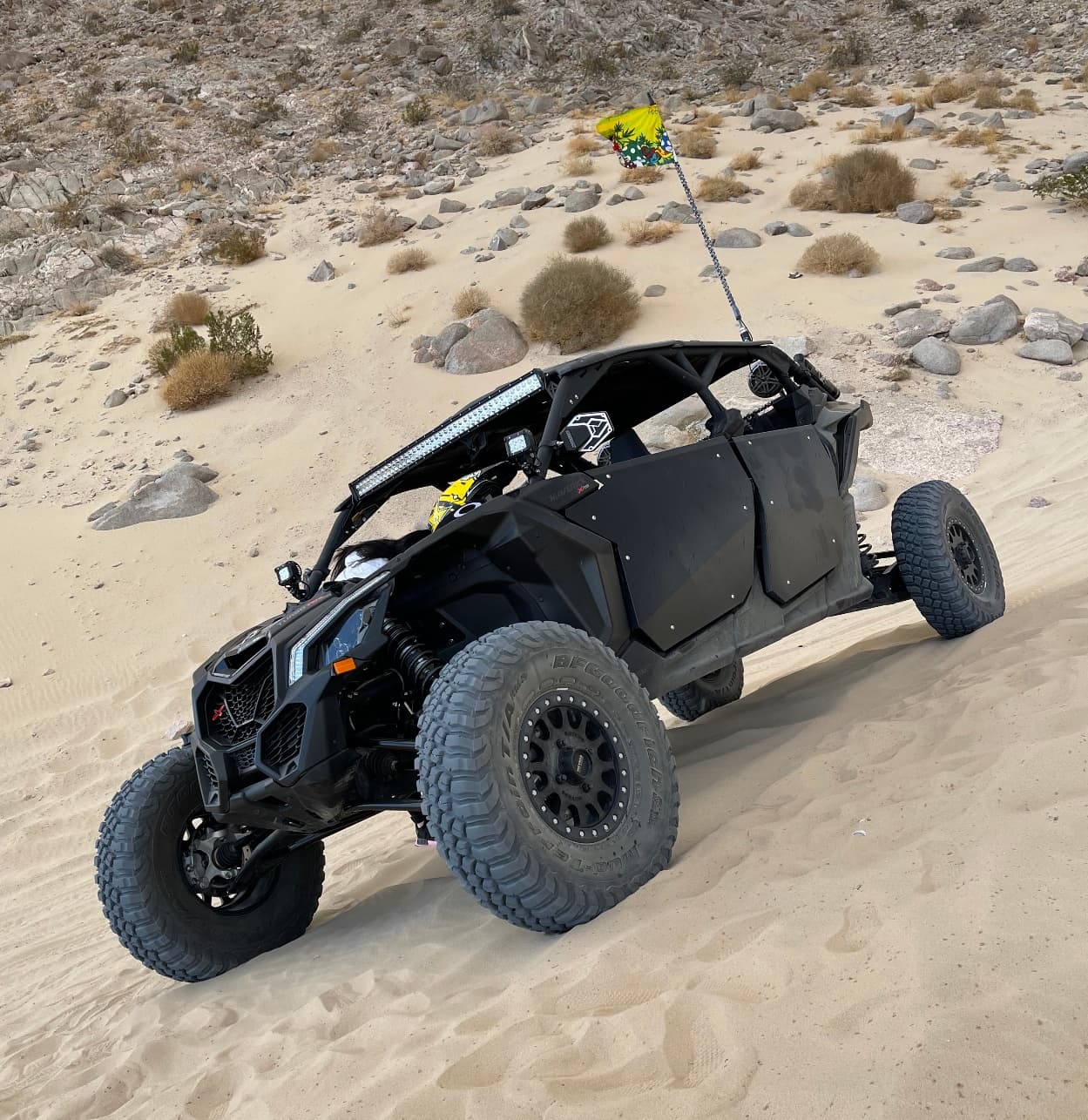 UTV Can-Am Maverick X3 RS Turbo RR Rental