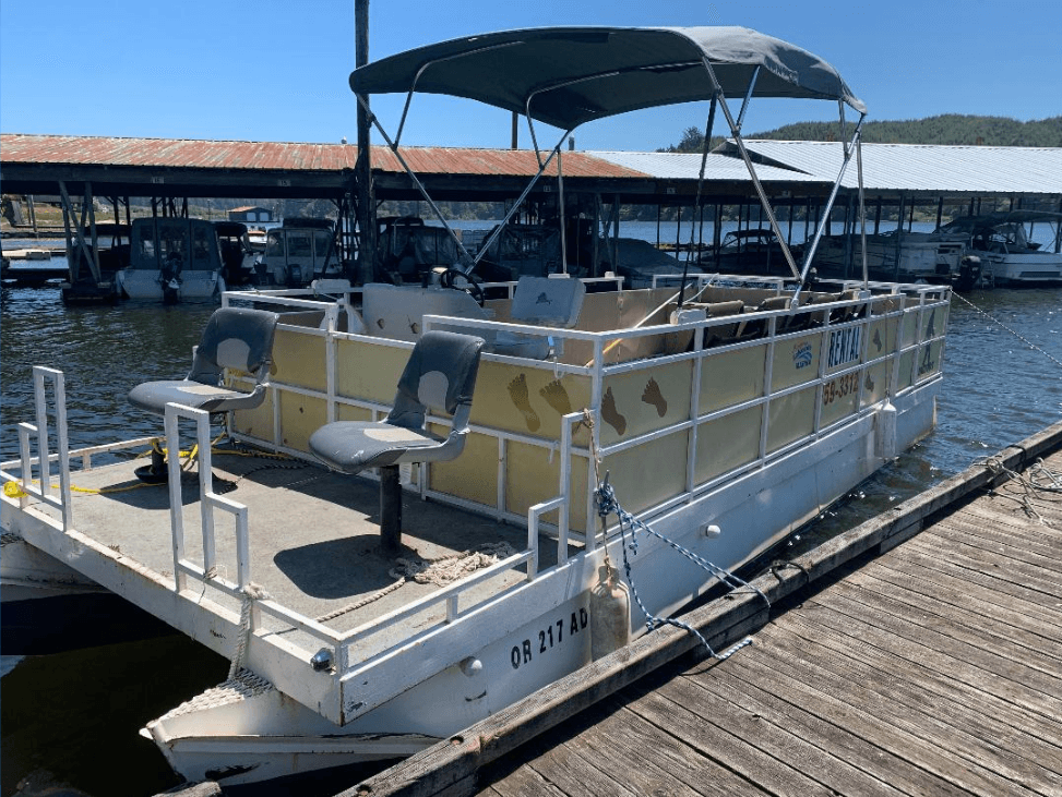 23' Pontoon Big Foot" w/50hp Mercury"