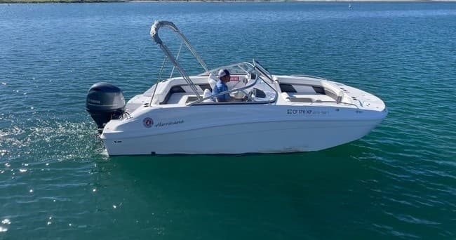 21’ Hurricane Powerboat