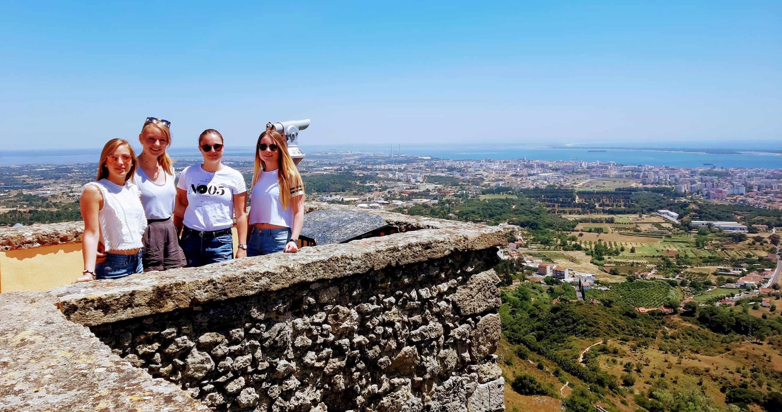 Lisbon's South Sights & Wine Tasting