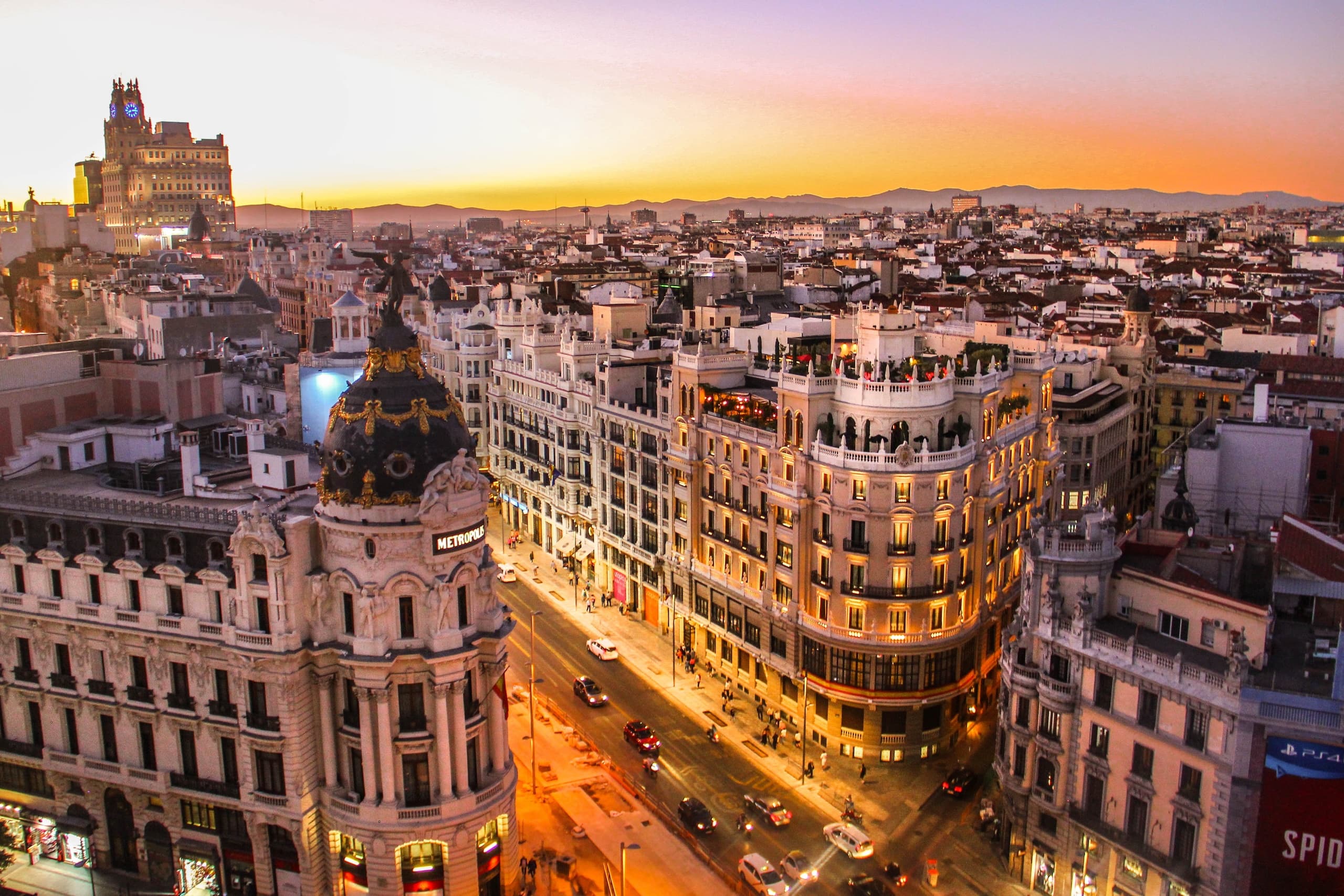 NAVEGACION + LIMUSINA + EN BARCELONA