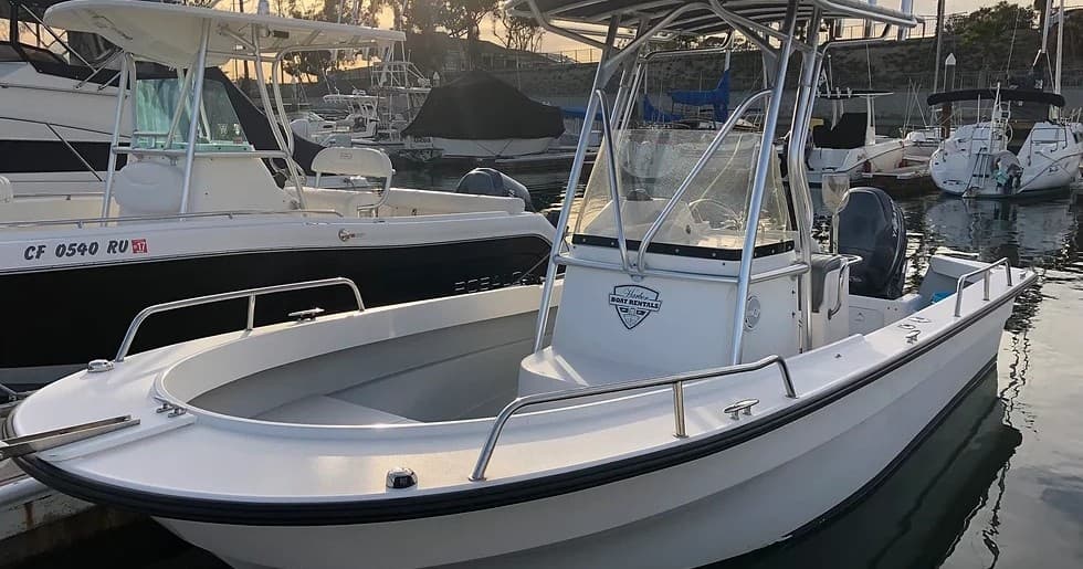 Plus Day - 21' Maritime Center Console Rentals