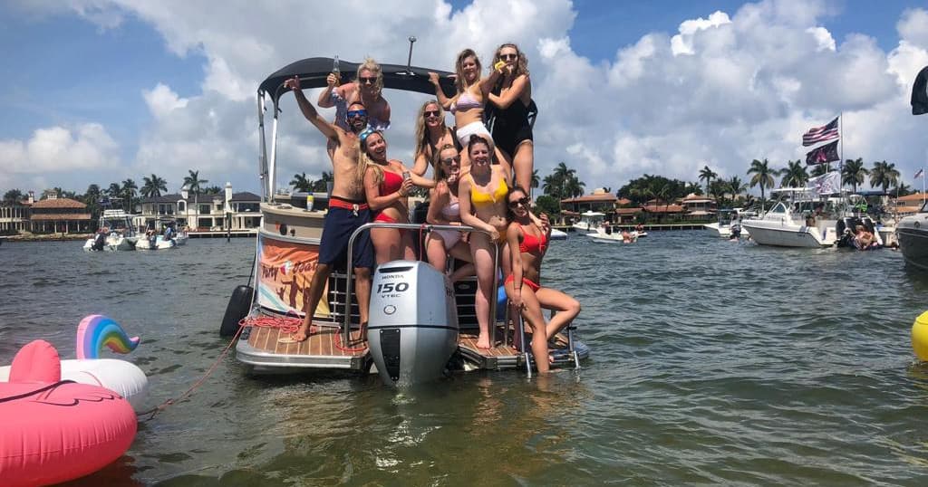 Party Boat Rental - 4 Hour