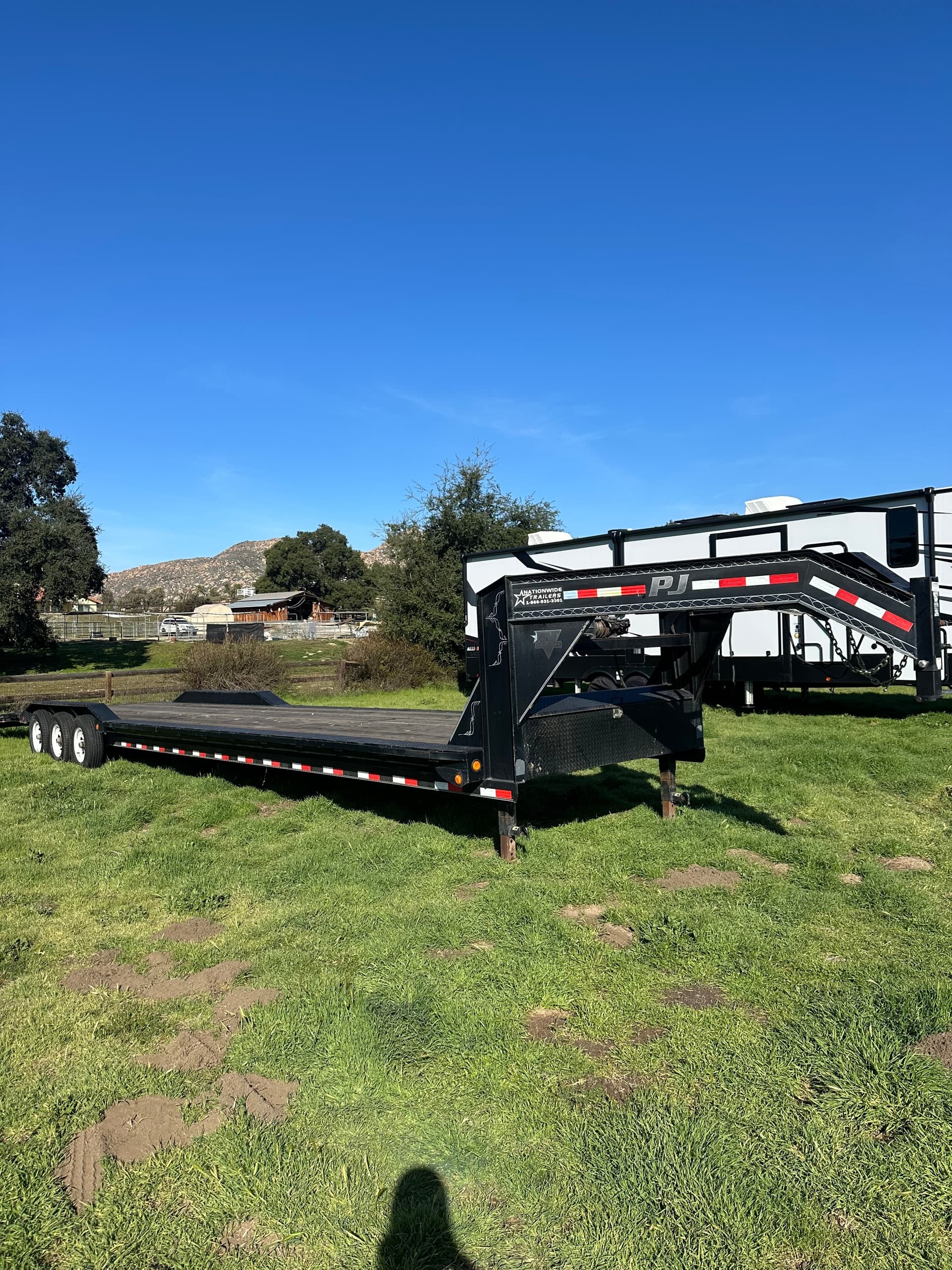 40x102 PJ Gooseneck Lowboy