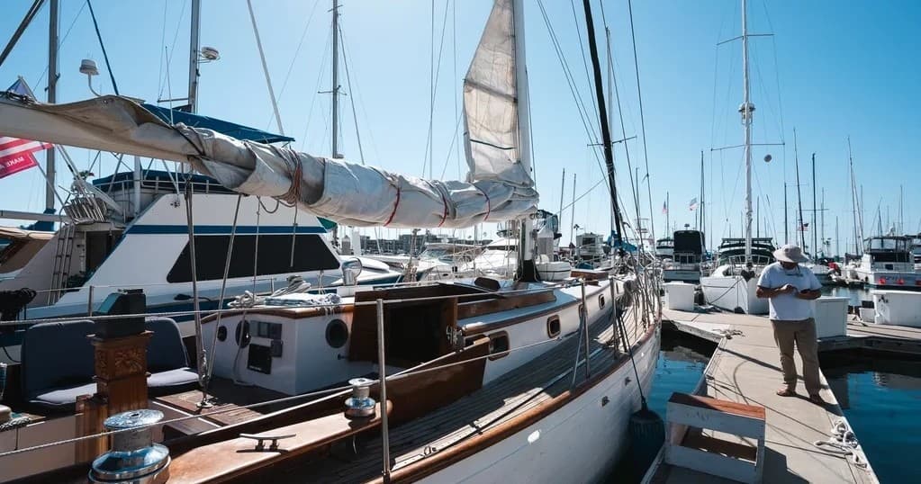 Pura Sail Four Hour/Half Day Trip