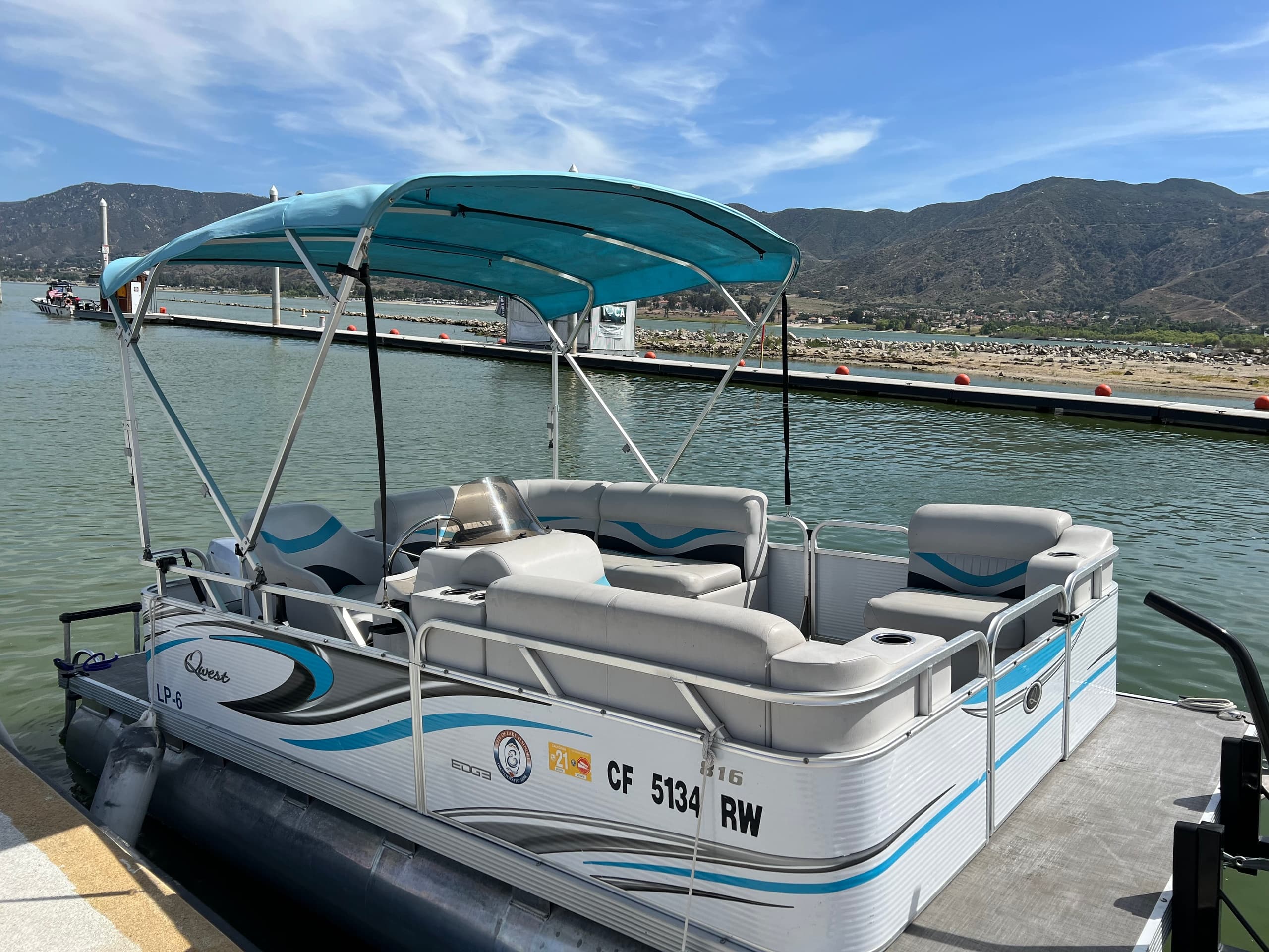 White Qwest Edge 816 Rental