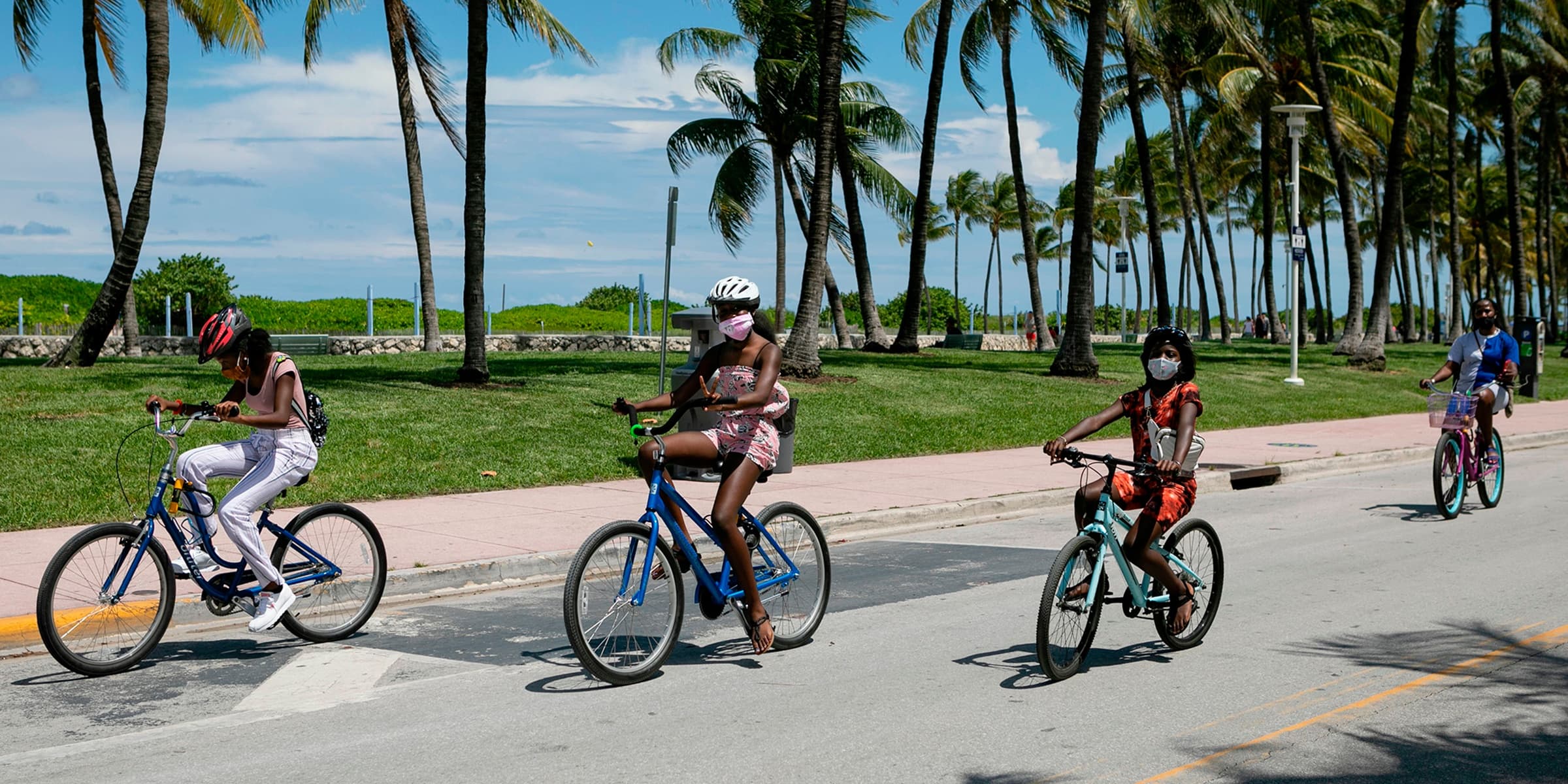 Three Day Rental • Hybrid Bikes