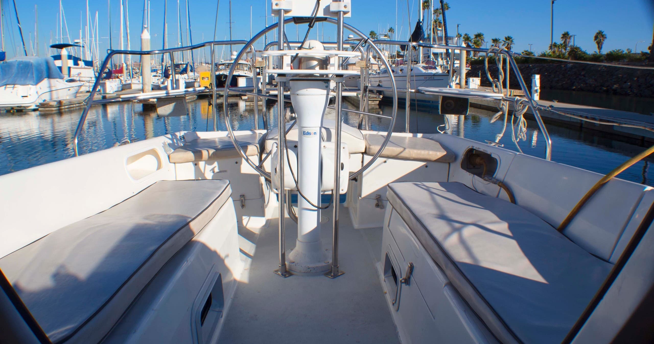 Catalina 270 - Downtown Bareboat Rental