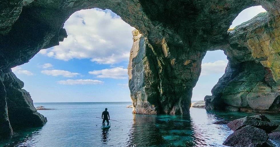 Paddleboard and Cave Snorkel Tour