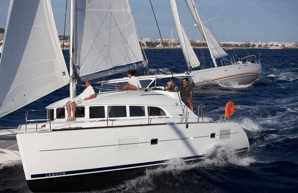 38′ Lagoon