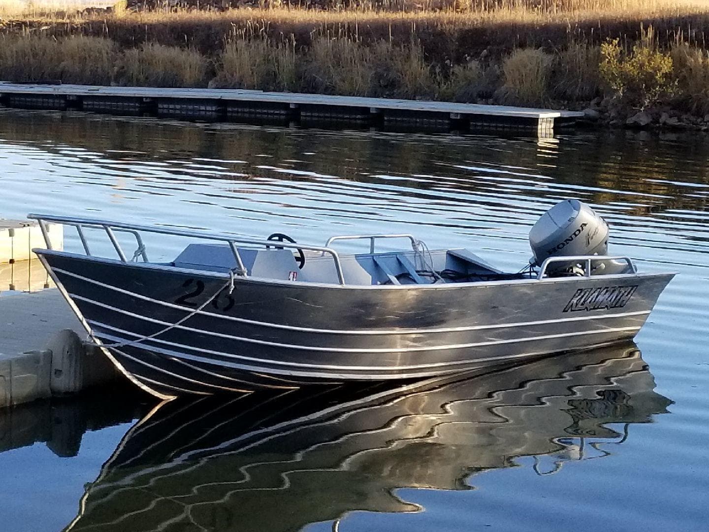 18′ Fishing Boat Rental (40 HP)