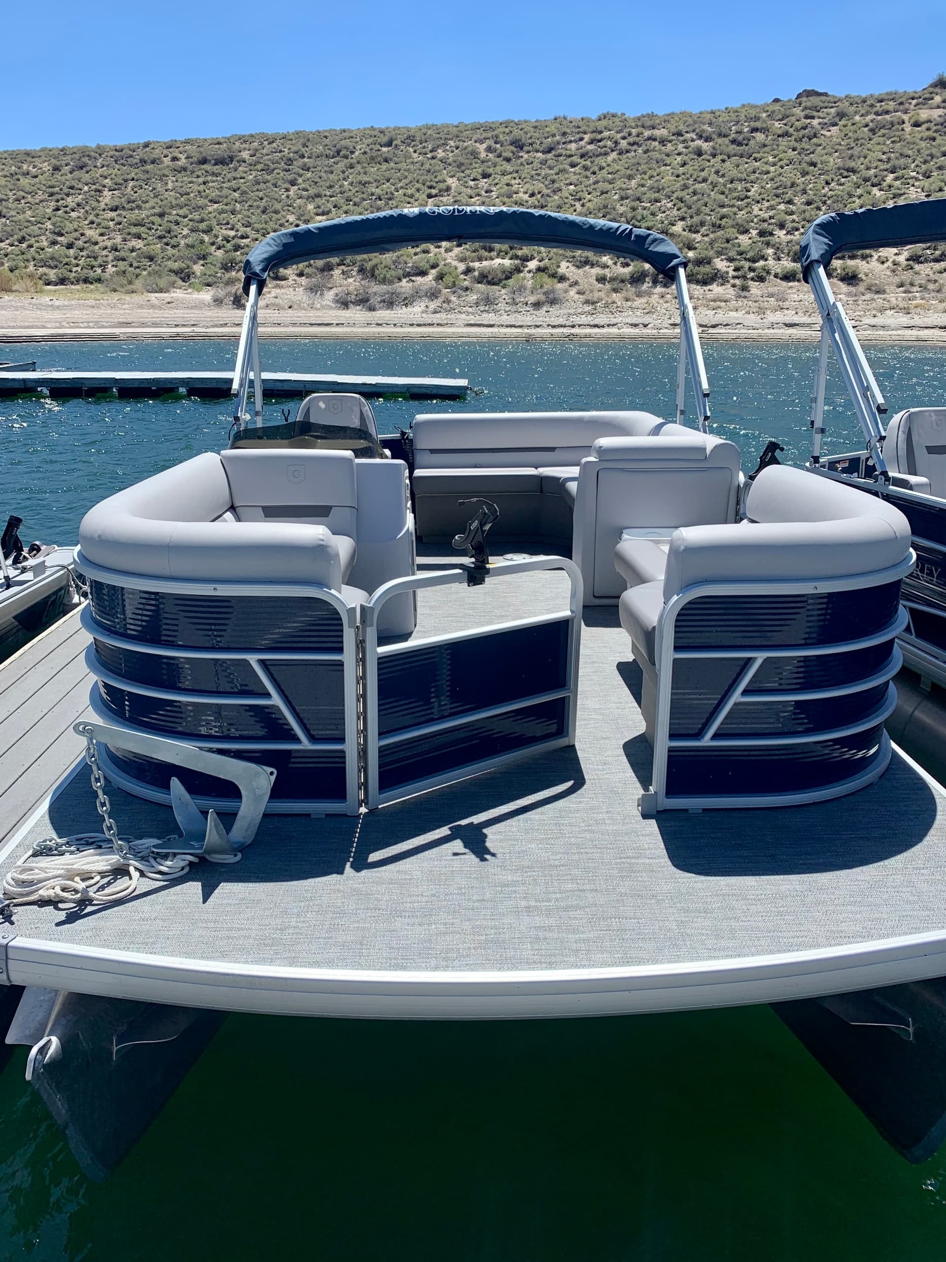 40HP Pontoon