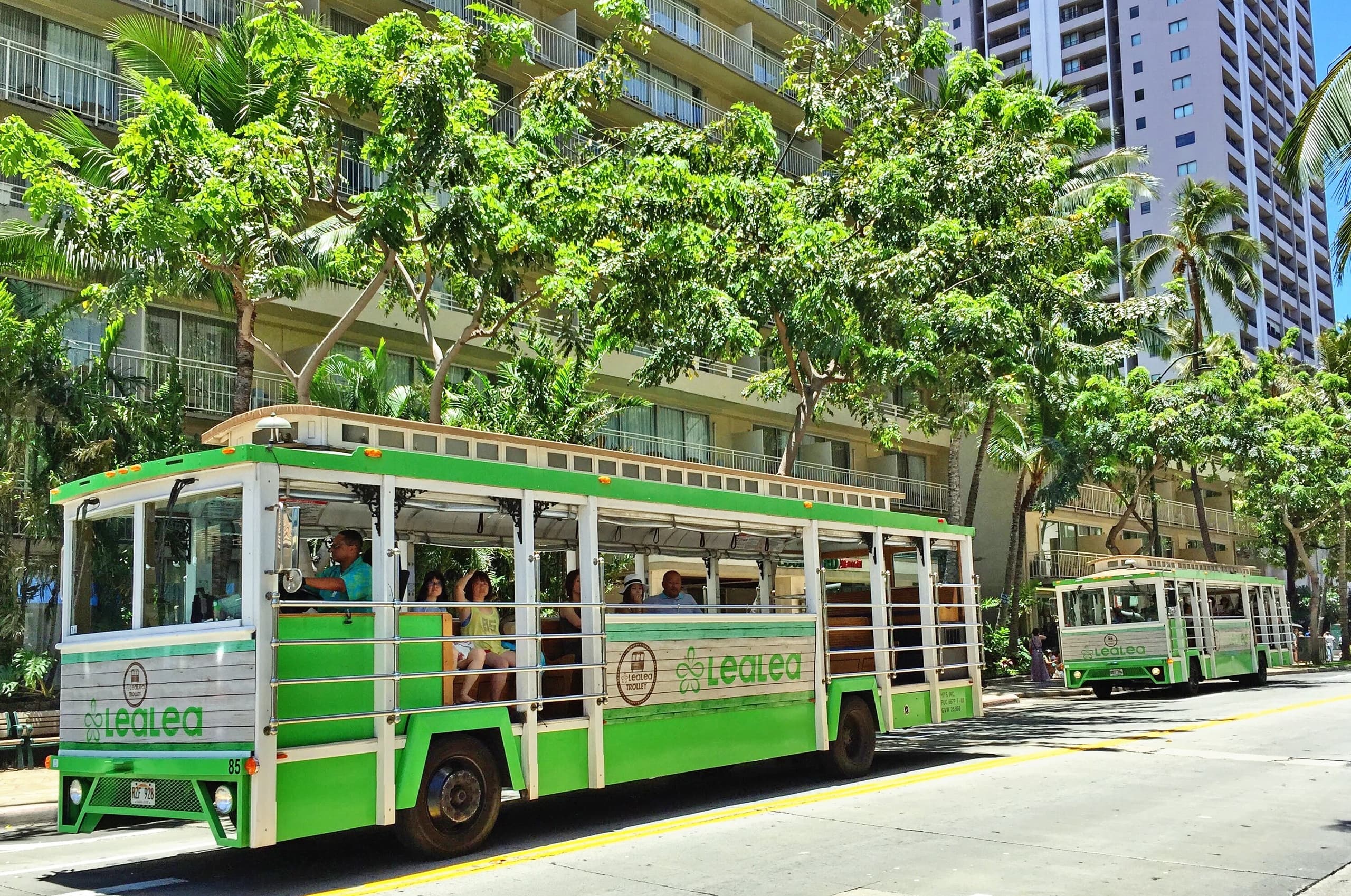 LeaLea Trolley 7 Line + Waikiki Trolley Pink Line 7-Day Pass