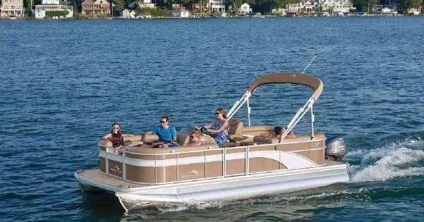 22' Bennington Pontoon