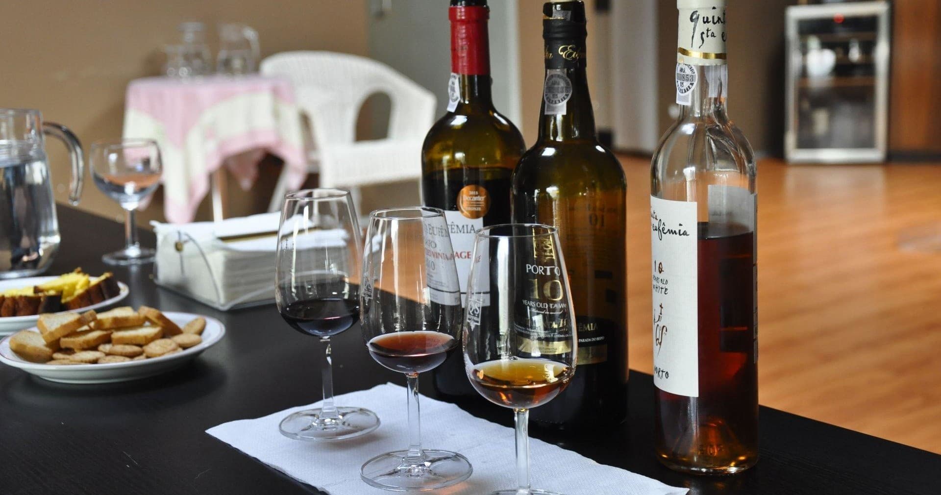 Degustação de Vinhos do Porto e Queijo