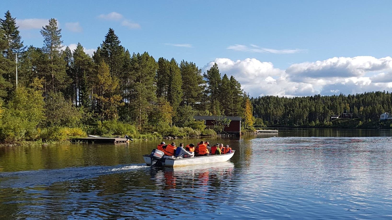 Boat trip with dinner + Icehotel 365 + Nutti Sami Siida