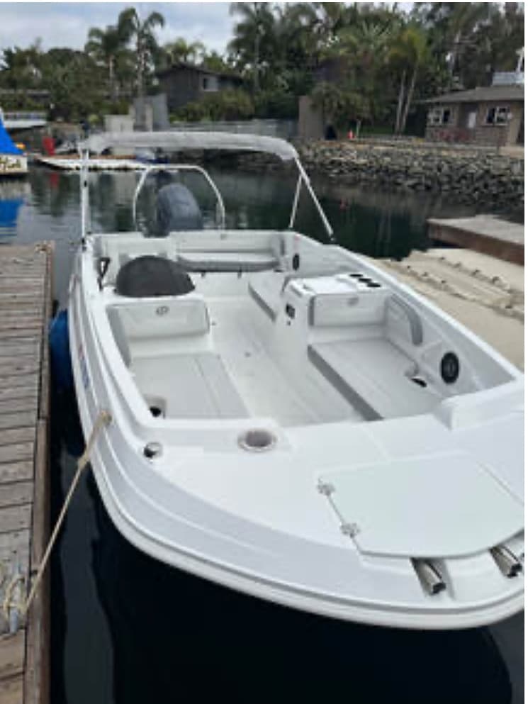 20ft Outboard Ski Boat