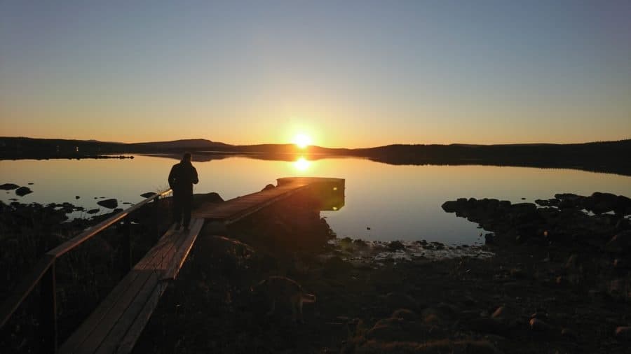 Midnight Sun, Dinner in Cabin
