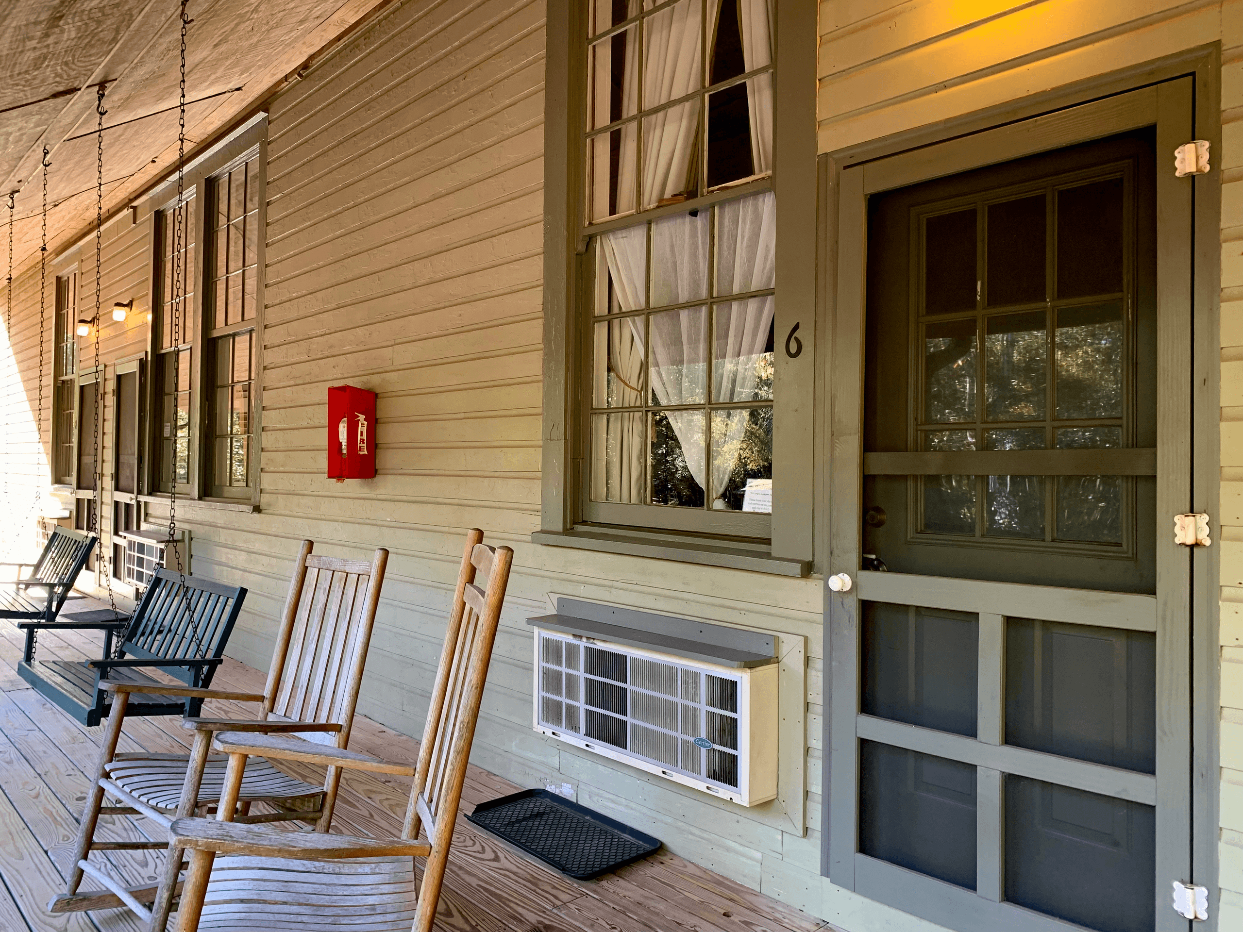 Schoolhouse Inn Room 6
