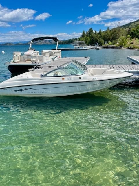 Speedboat