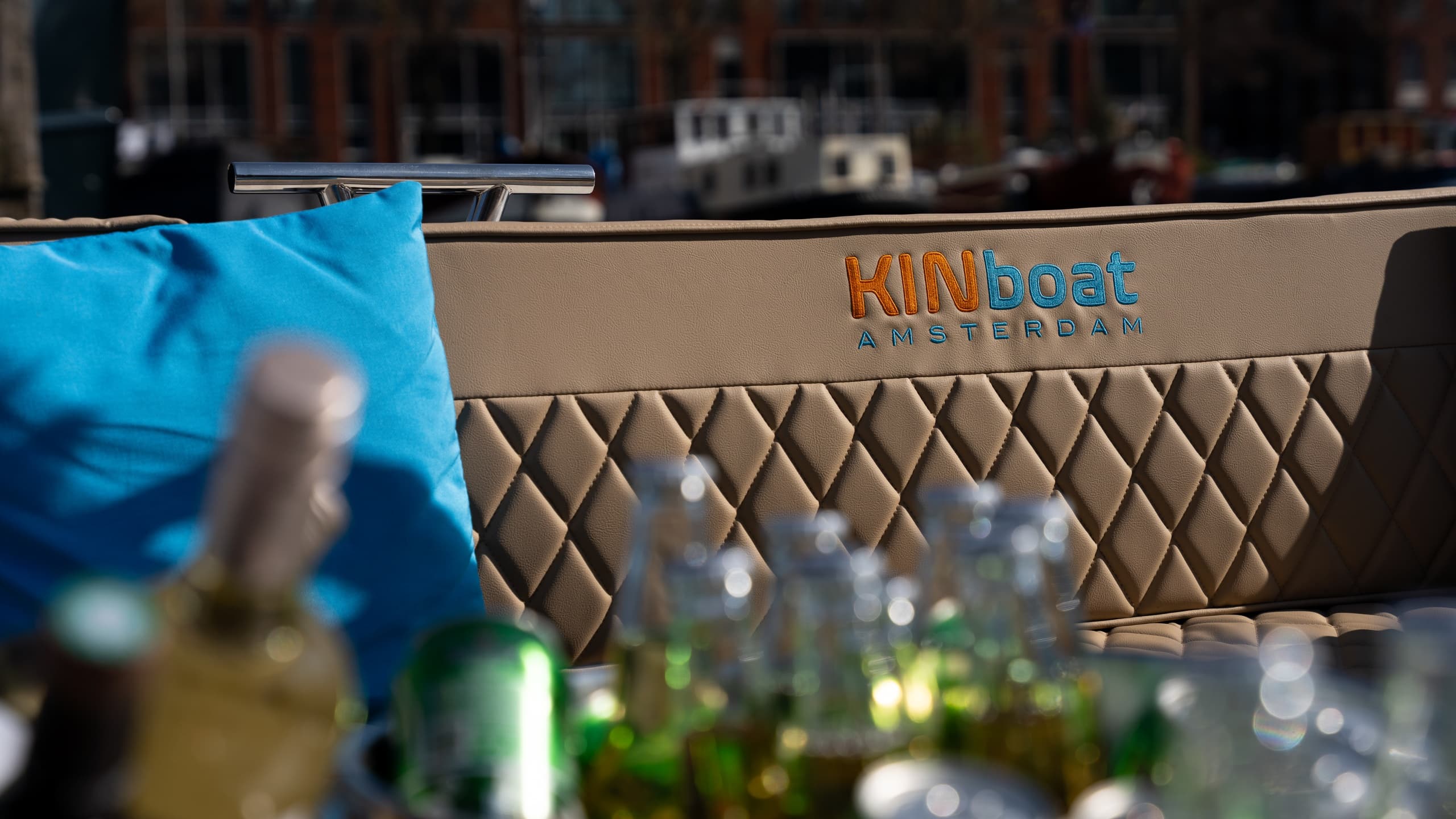 Open Boot Rondvaart met Onbeperkte Drankjes vertrekt vanaf Rosewood Hotel