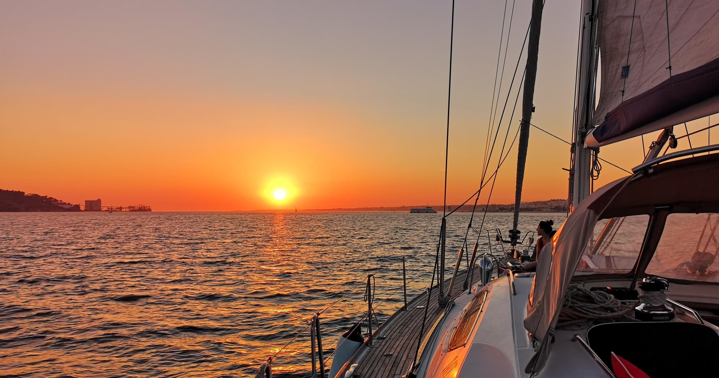 Lisbon Sunset Sailing Tour