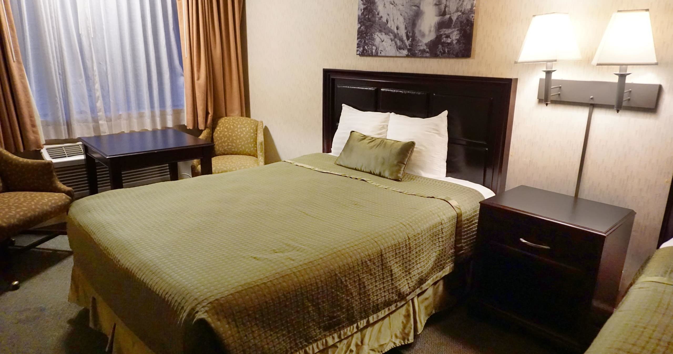 Yosemite 3 Day Tour - Cedar Lodge Stay