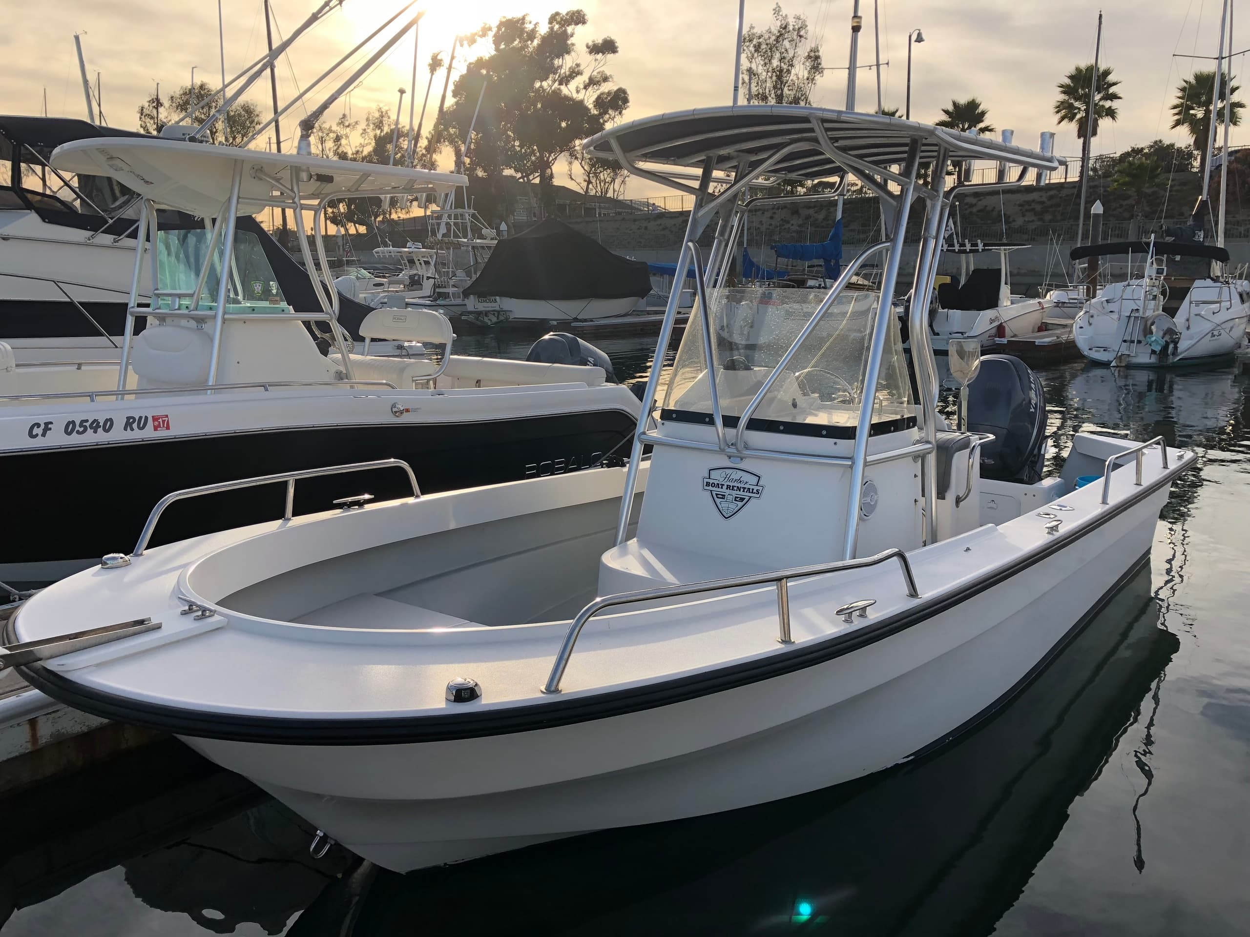 Half Day - 21' Maritime Center Console Rental