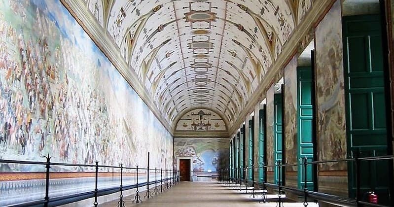Private Tour of UNESCO site San Lorenzo del Escorial Monastery, Royal Pantheon of the Kings and Queens of Spain