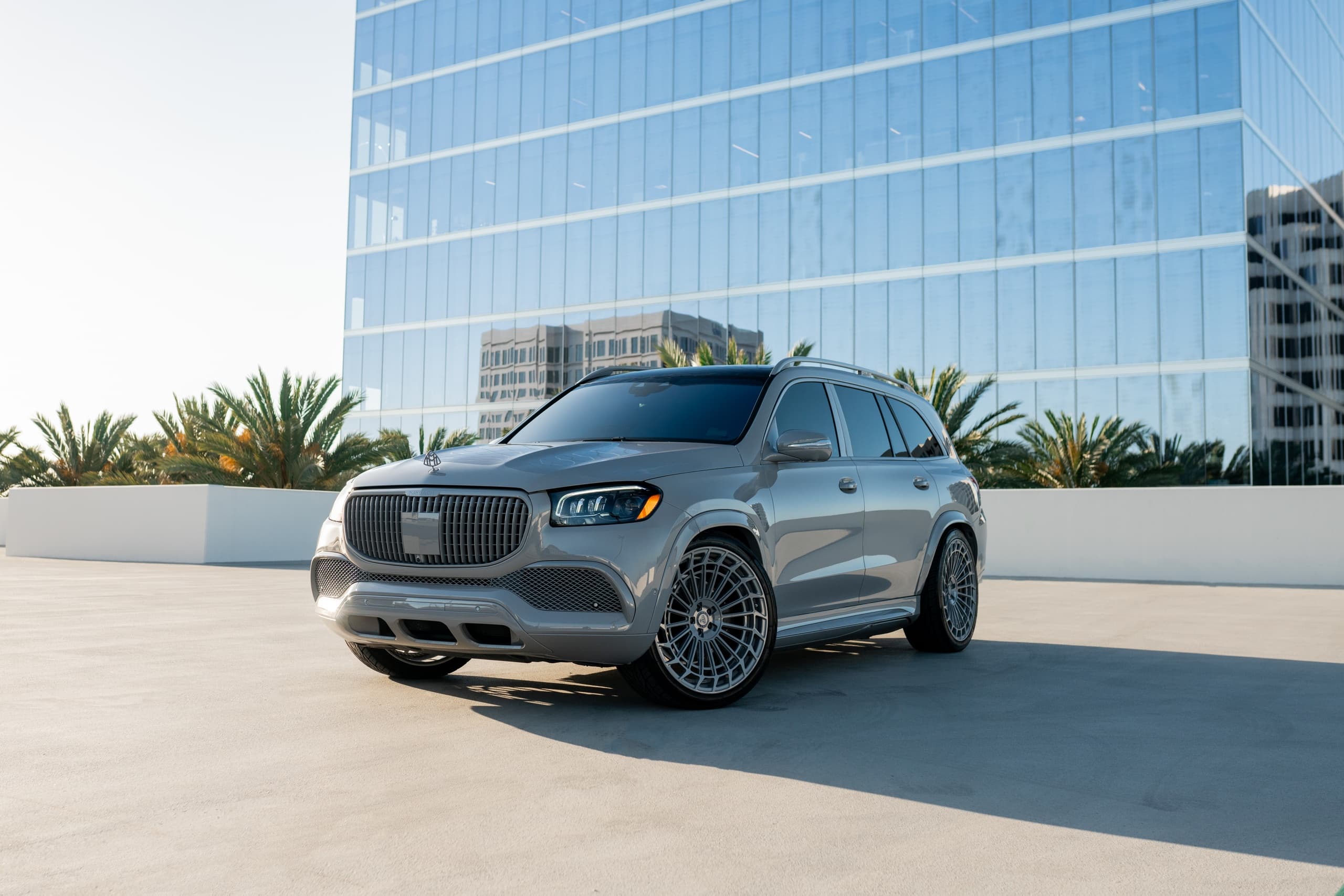 Kim Kardashian Maybach GLS600