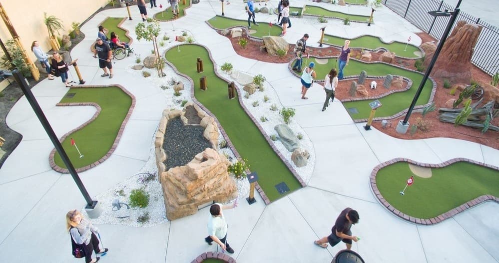 Mr. Putt Putt Mini Golf!