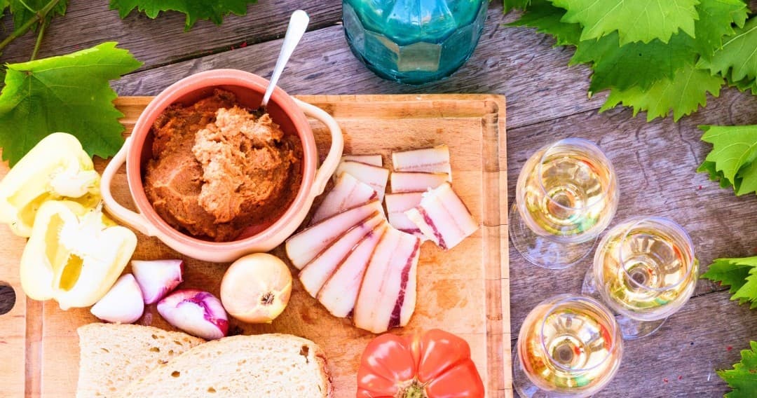 Piedmont Picnic in the Vineyard