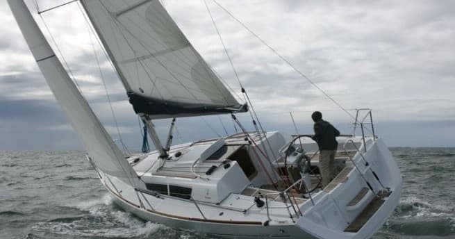 Jeanneau 33 - Coronado Captain Charter