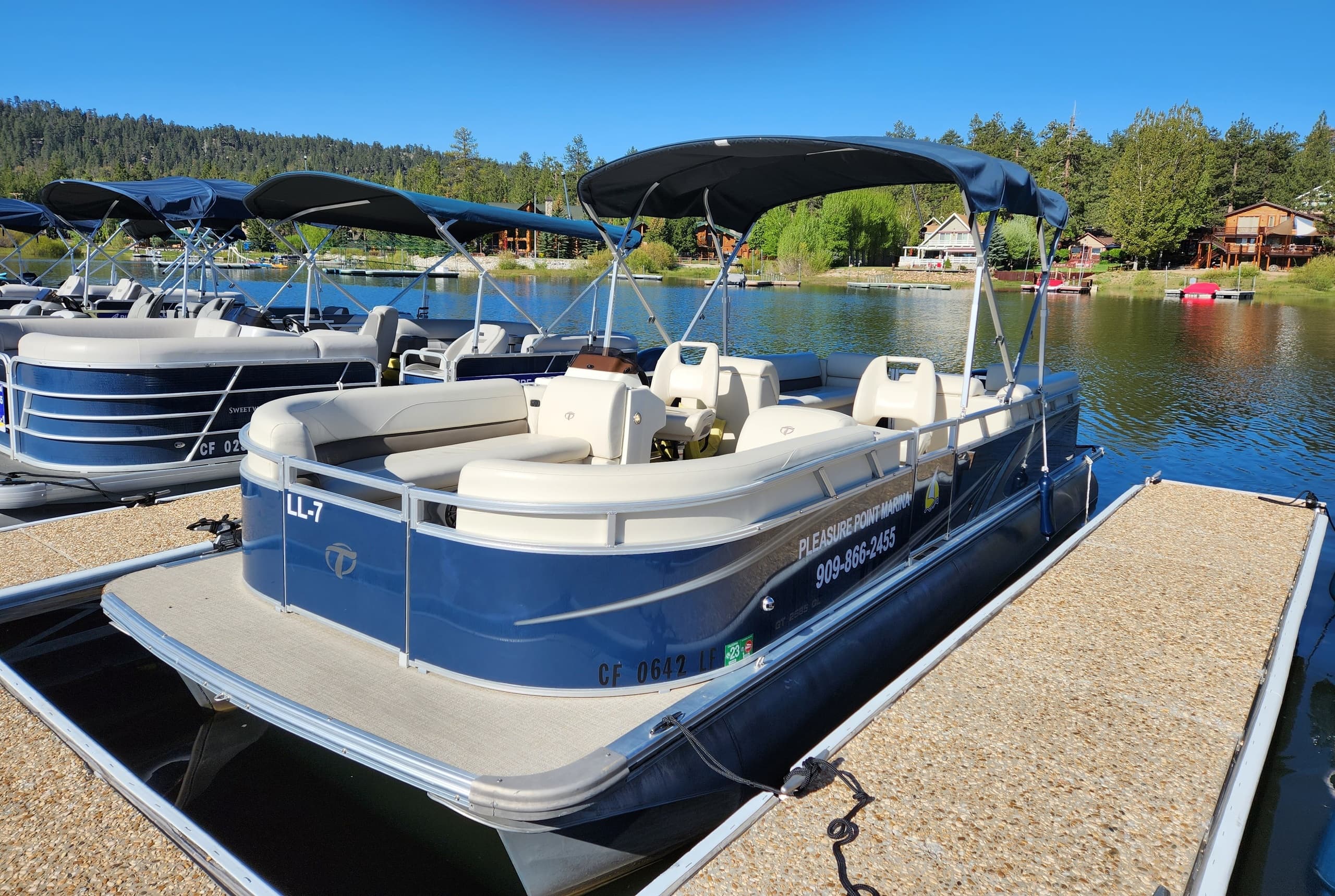 Large Luxury Pontoon Boat Rental