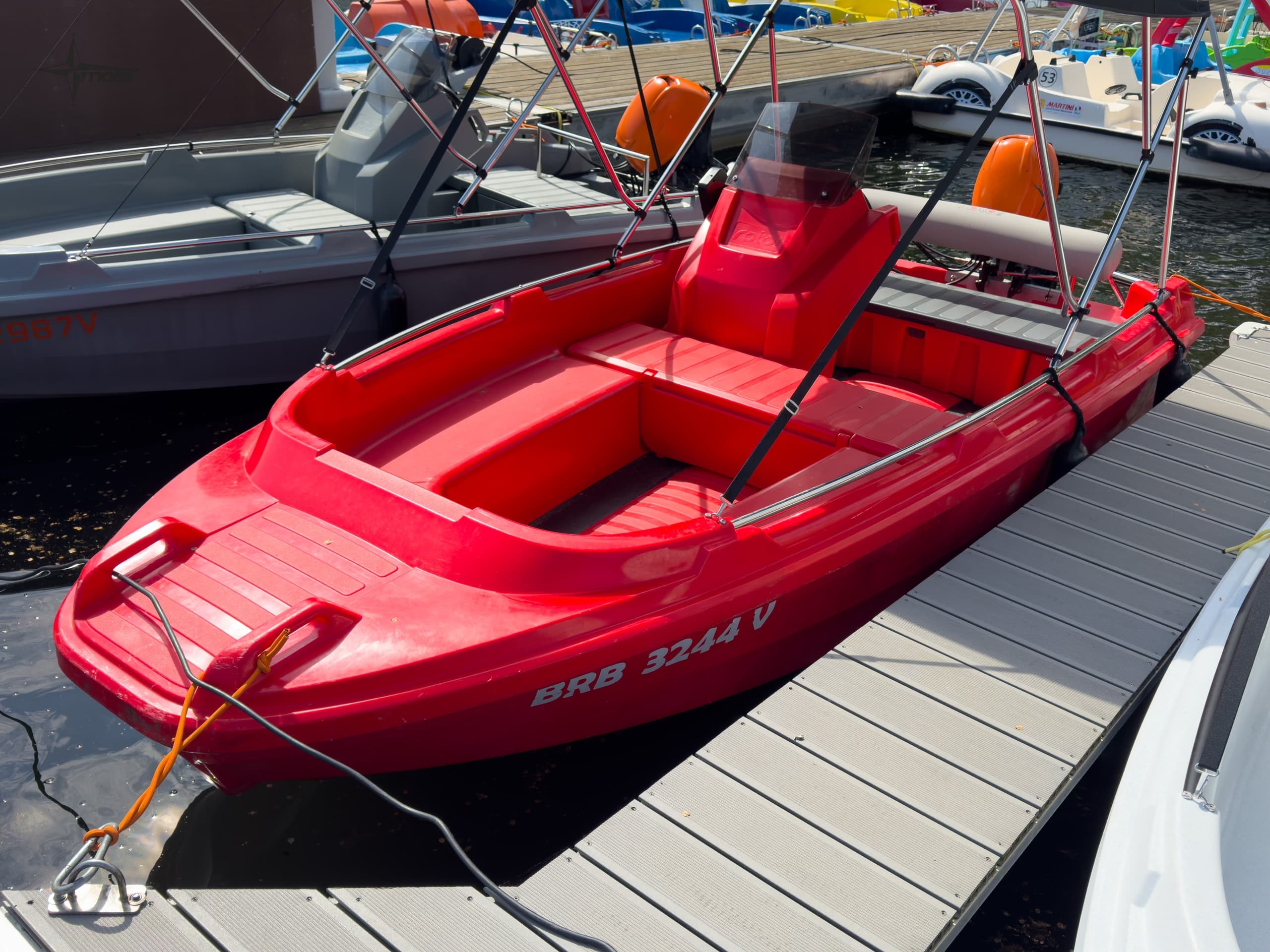 Red Beauty" | max. 5 Personen | 15 PS führerscheinfrei | ROTO 450"