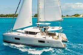 Lagoon 42 Catamaran - Hullchal